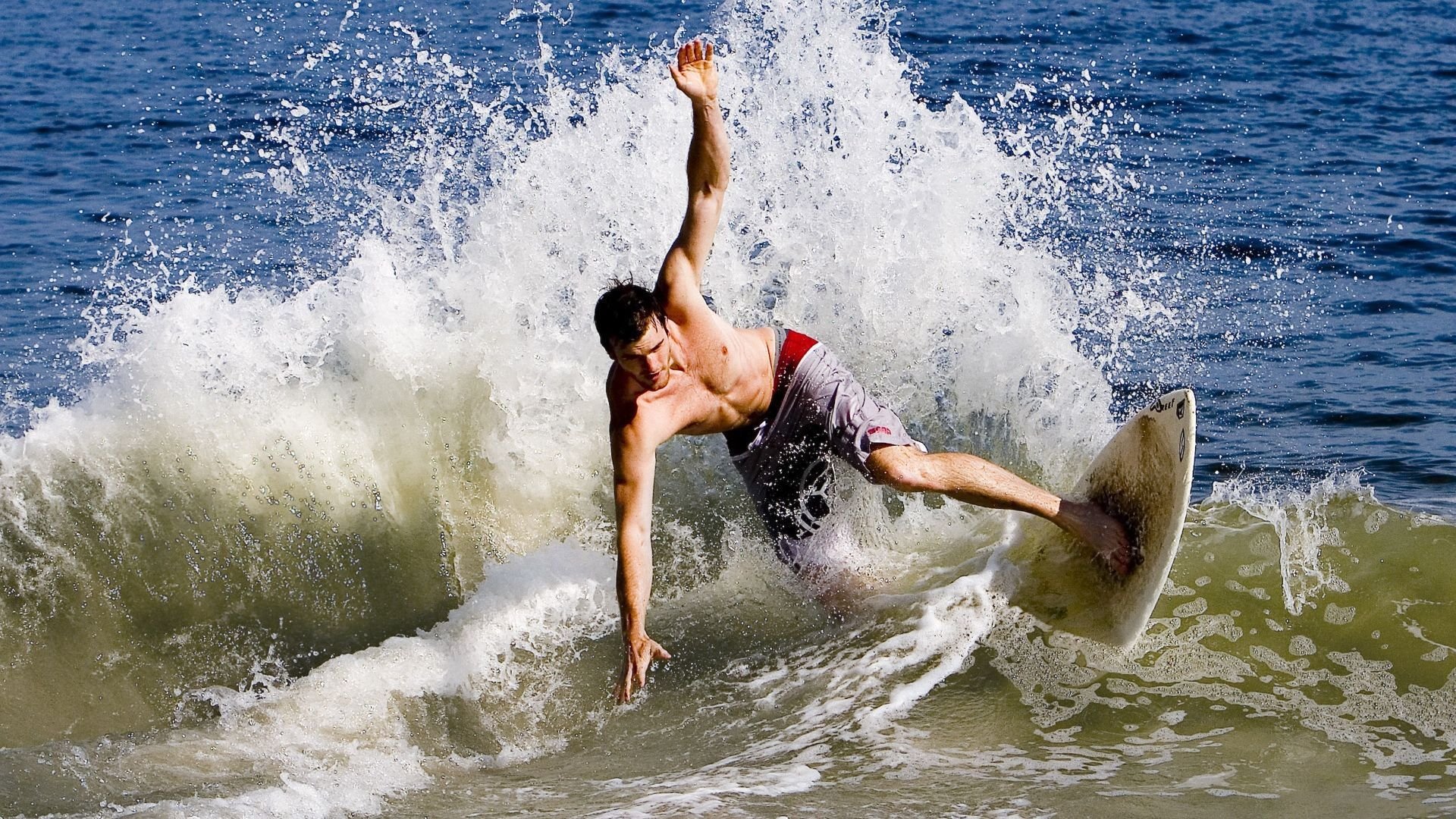 爱游戏登录入口-【马克·塞尔比】坚守防守原则，赢得比赛的致胜法宝，马克塞尔比练球视频